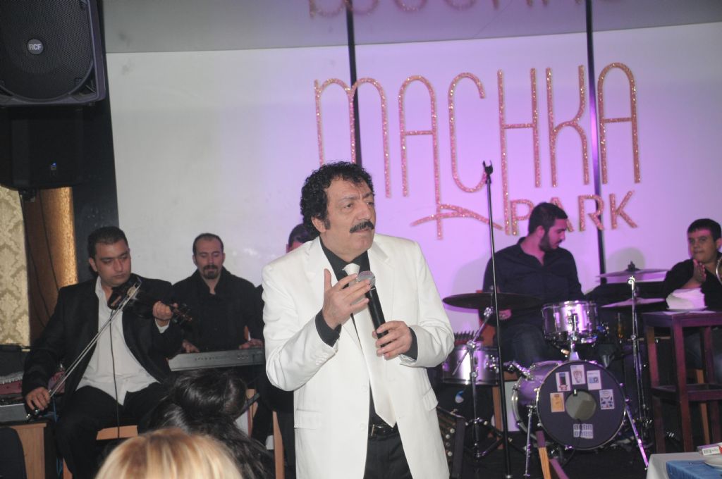 muslum_gurses-machka-bar.jpg